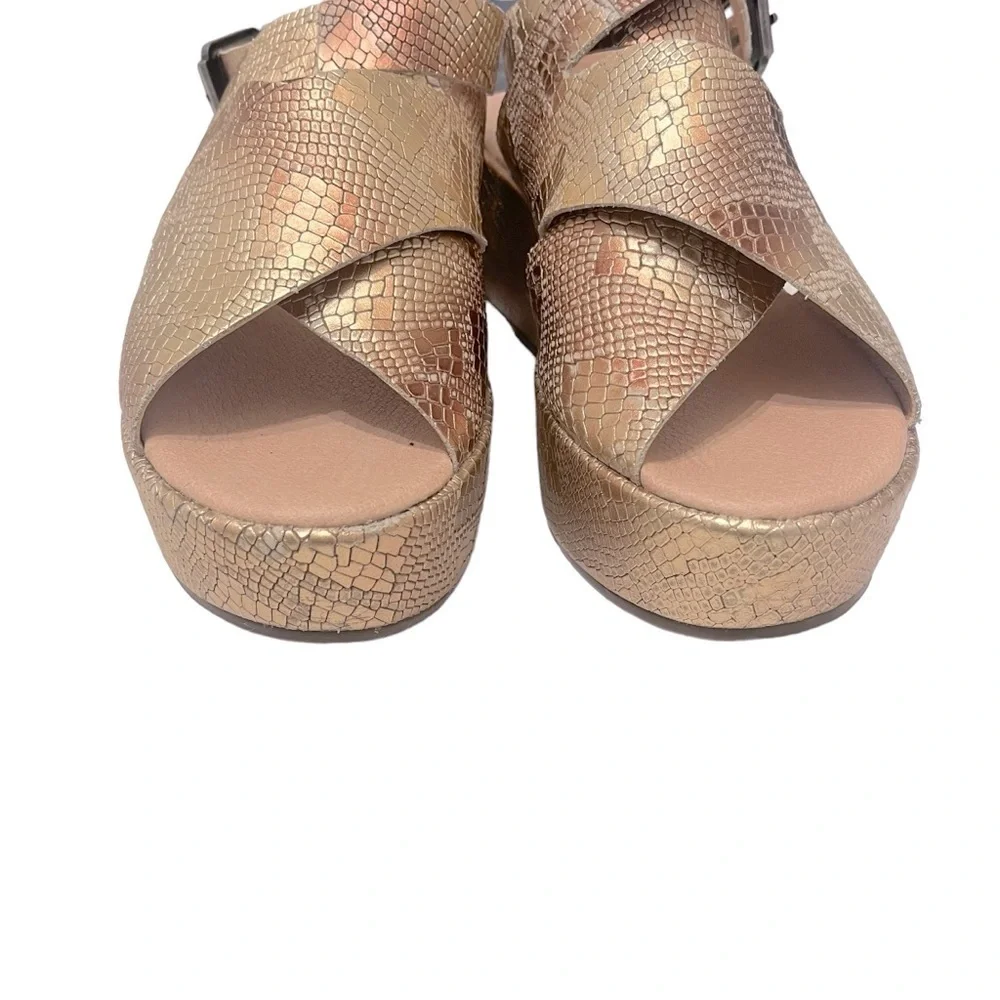 Matisse Runaway Platform Sandals Rose Gold Metallic Snake Animal Print‎ Size 9M